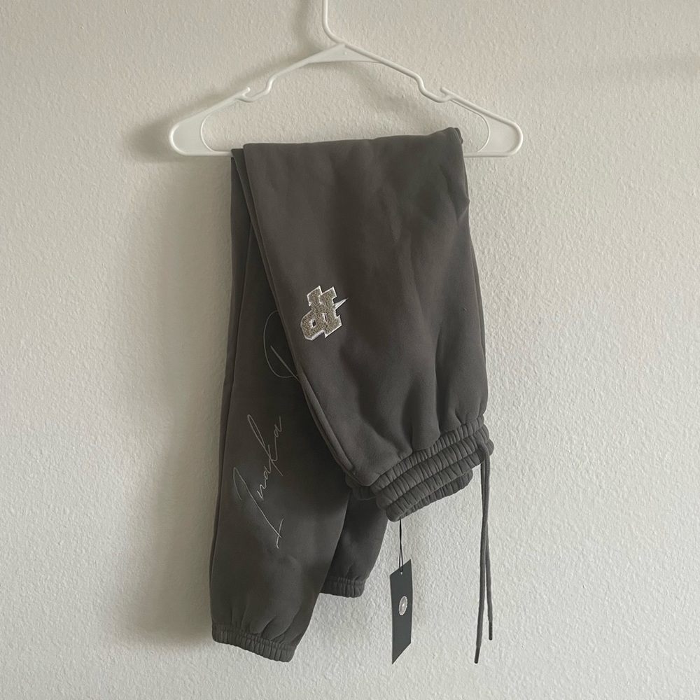 Inaka Womens Charcoal Sweatpants